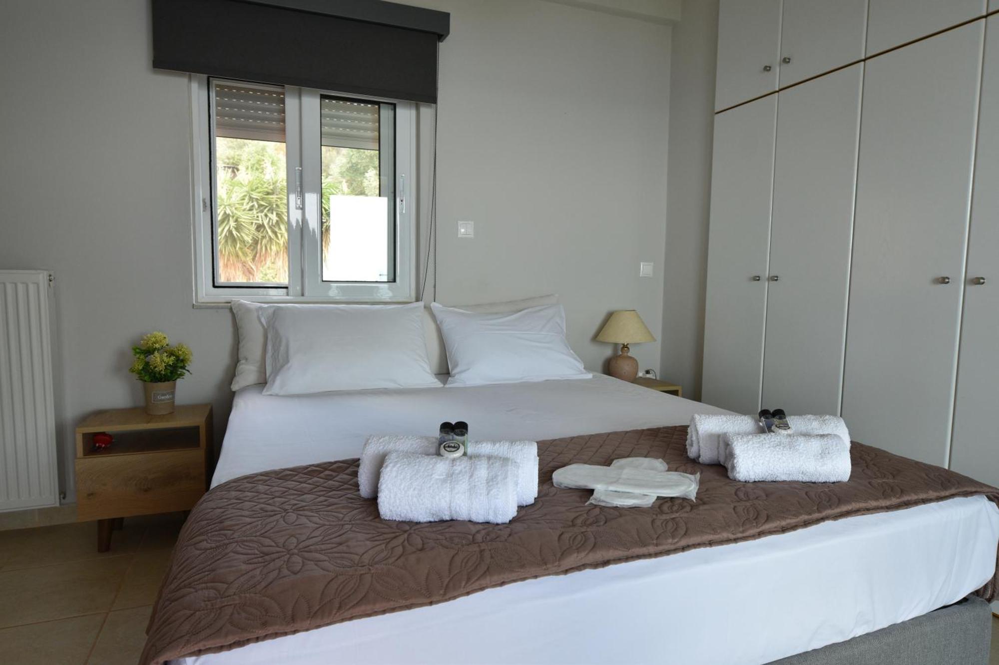 Blue Bay View - Beach House Vathirrevma Exterior photo